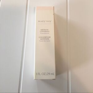 Mary Kay Medium-Coverage Foundation. Bronze 708